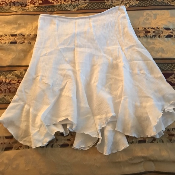 Women’s White Skirt size small💜 - Picture 2 of 4